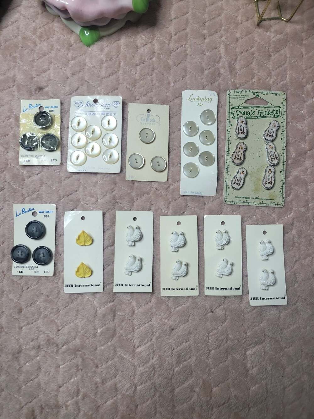Vintage Button Lot of 11 Cards JHB International Doves Le Bouton Trena's Trinket